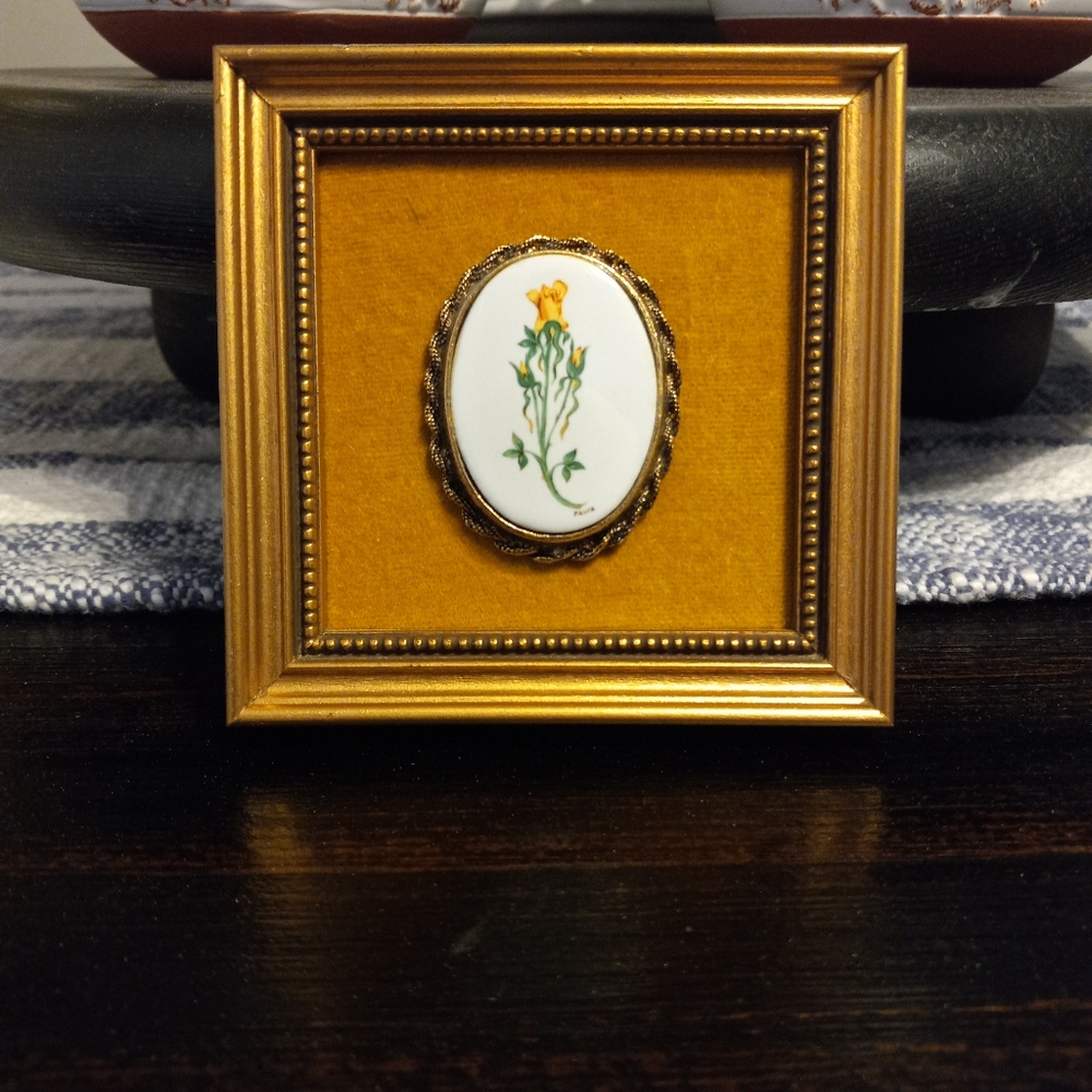 Vintage 1970s Originals By Paula The Blue Bonnet Patch Daffodil Mini Frame